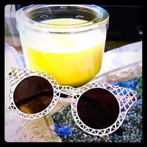 SAVVY DIVA STUNNERS✨✨GOLD FRAMES